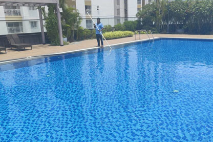 Prestige Windsor Park swimming pool - view 2